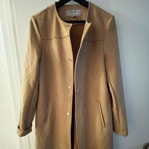 Long sleeve suede like mocha color material jacket with gold buttons
